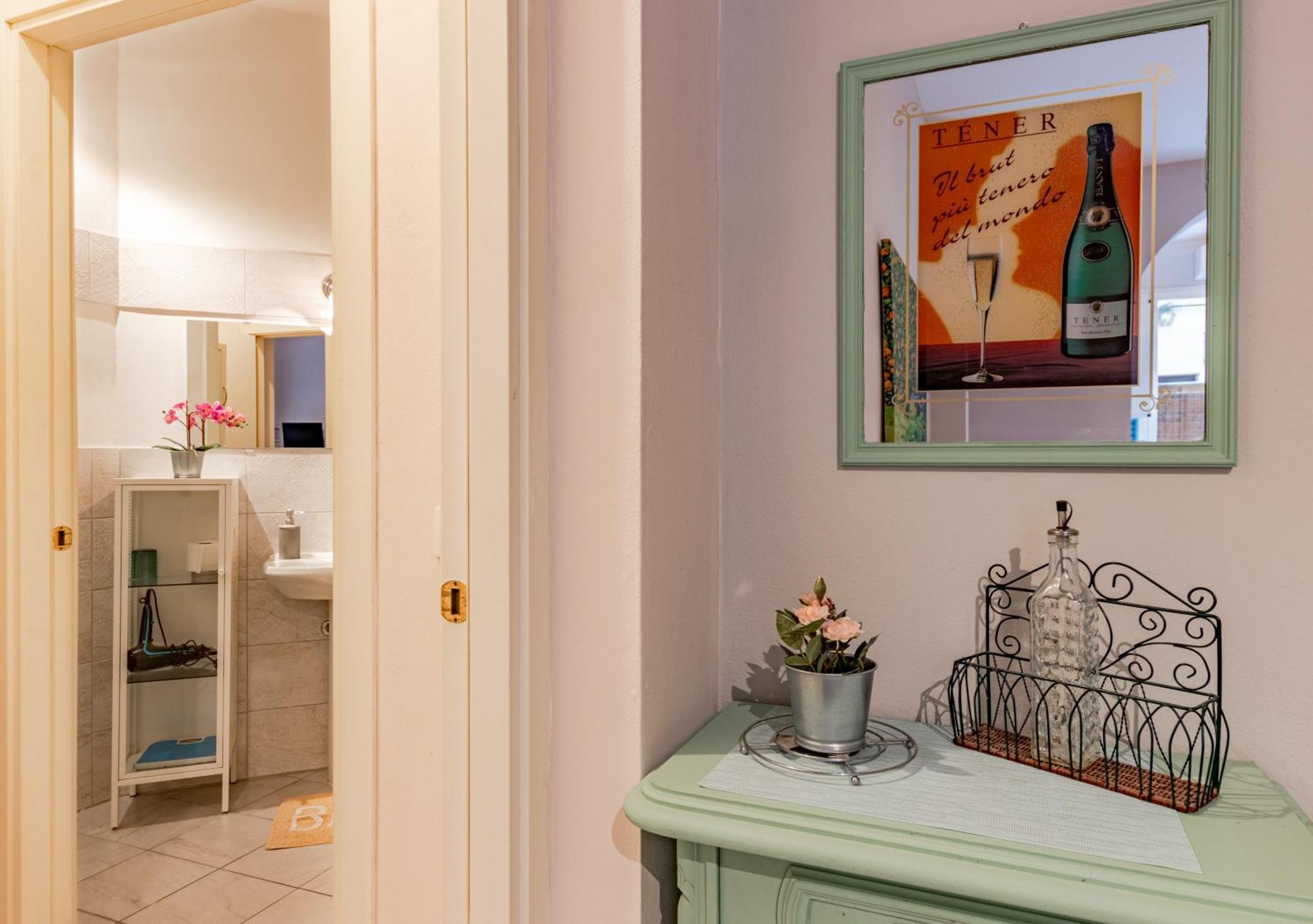 Melodia Di Mare, Teatro & Centro, Armonia E Relax Apartment Livorno Ngoại thất bức ảnh