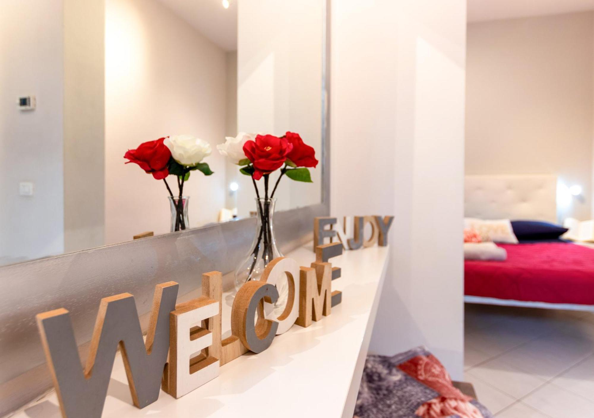 Melodia Di Mare, Teatro & Centro, Armonia E Relax Apartment Livorno Ngoại thất bức ảnh