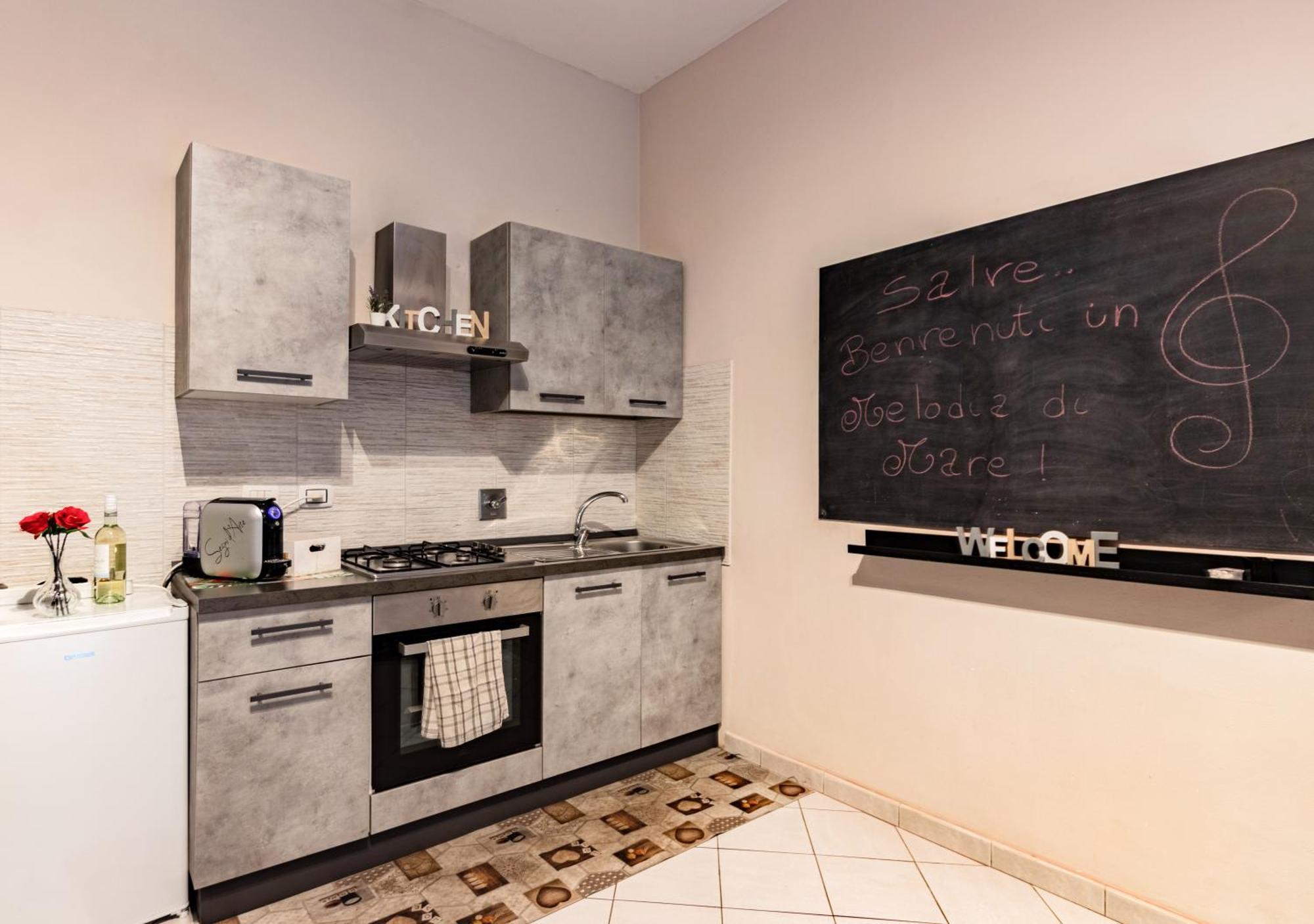 Melodia Di Mare, Teatro & Centro, Armonia E Relax Apartment Livorno Ngoại thất bức ảnh